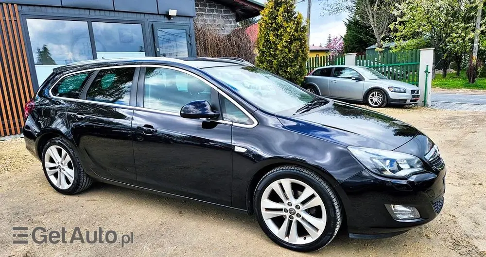 OPEL Astra 1.4 Turbo Cosmo