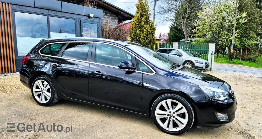 OPEL Astra 1.4 Turbo Cosmo
