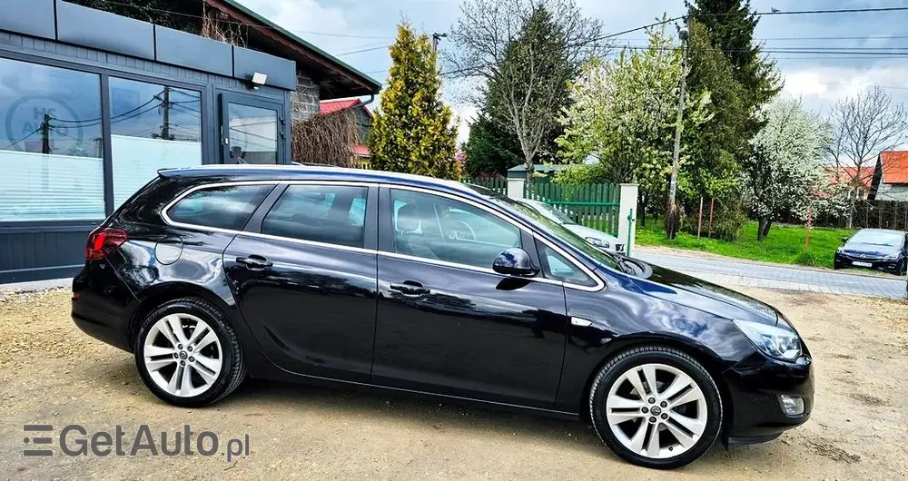 OPEL Astra 1.4 Turbo Cosmo