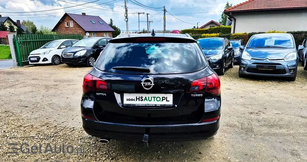 OPEL Astra 1.4 Turbo Cosmo