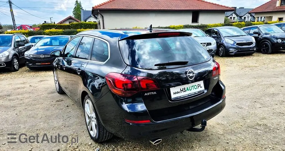 OPEL Astra 1.4 Turbo Cosmo