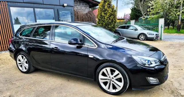 OPEL Astra 1.4 Turbo Cosmo