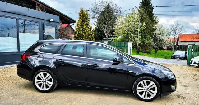 OPEL Astra 1.4 Turbo Cosmo