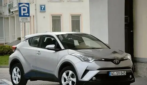 TOYOTA C-HR 
