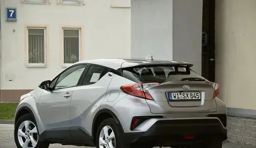 TOYOTA C-HR 