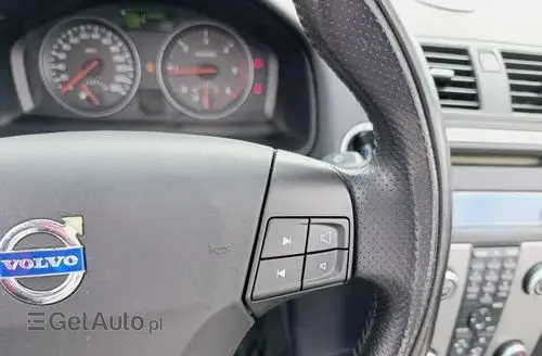 VOLVO C70 