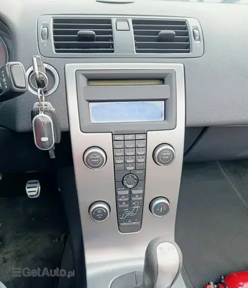 VOLVO C70 
