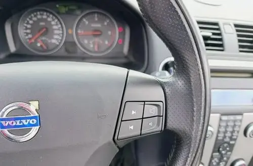 VOLVO C70 