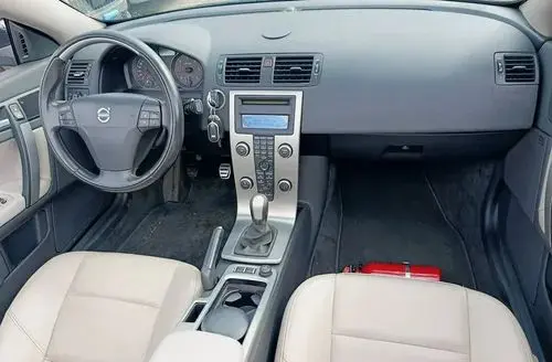 VOLVO C70 