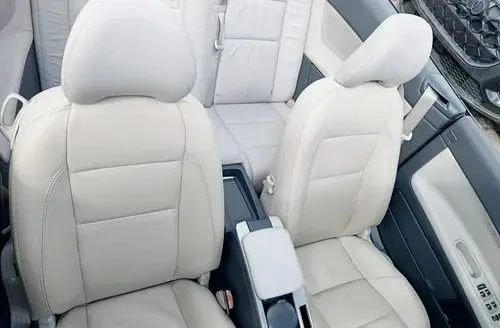 VOLVO C70 