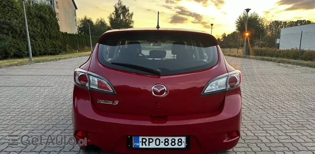 MAZDA 3 