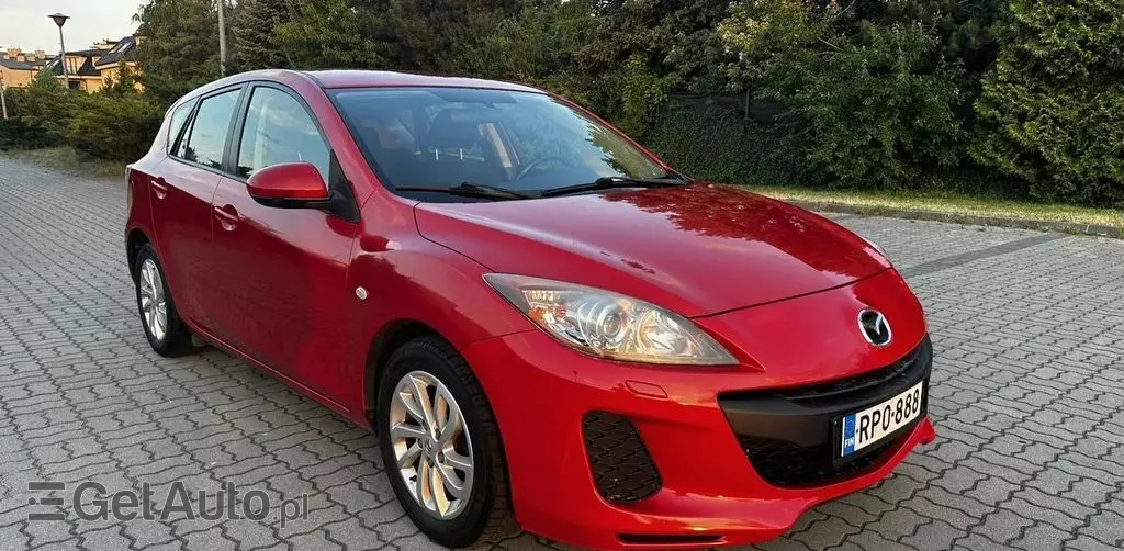 MAZDA 3 