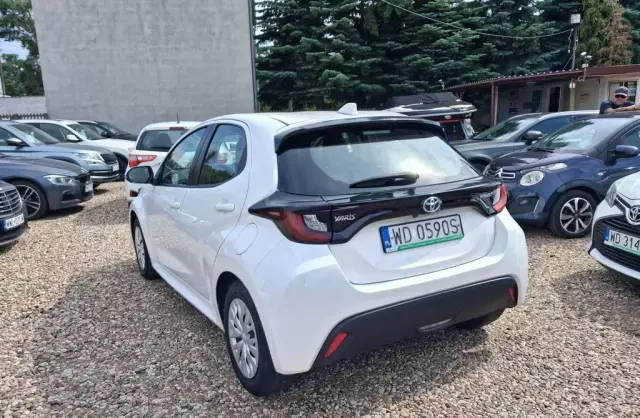 TOYOTA Yaris 
