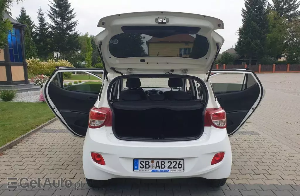 HYUNDAI I10 