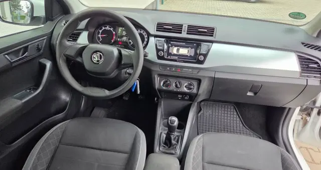 SKODA Fabia 1.0 TSI Ambition