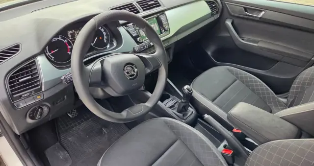 SKODA Fabia 1.0 TSI Ambition