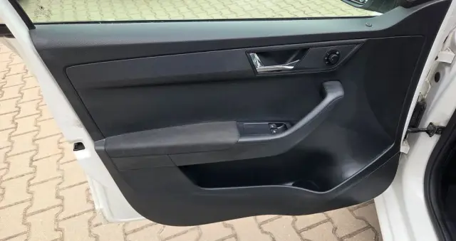 SKODA Fabia 1.0 TSI Ambition