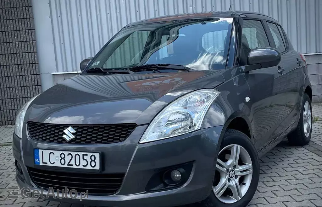 SUZUKI Swift 