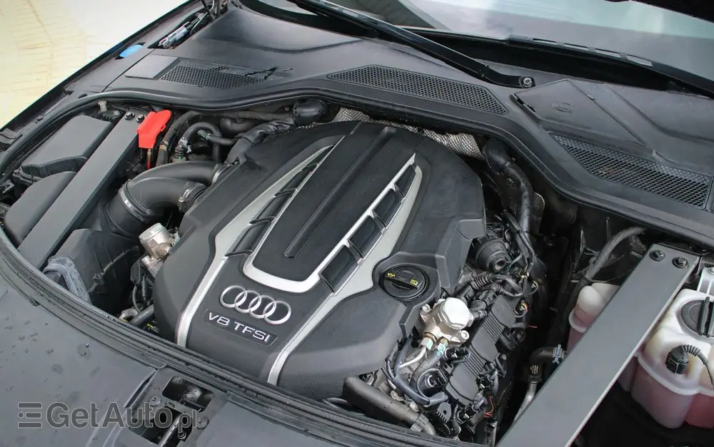 AUDI A8 4.0 TFSI cylinder on demand quattro tiptronic