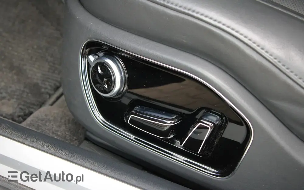 AUDI A8 4.0 TFSI cylinder on demand quattro tiptronic