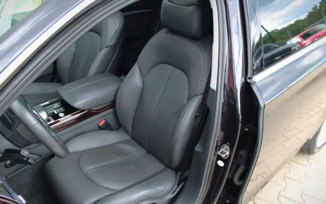 AUDI A8 4.0 TFSI cylinder on demand quattro tiptronic