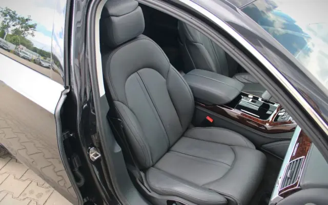 AUDI A8 4.0 TFSI cylinder on demand quattro tiptronic