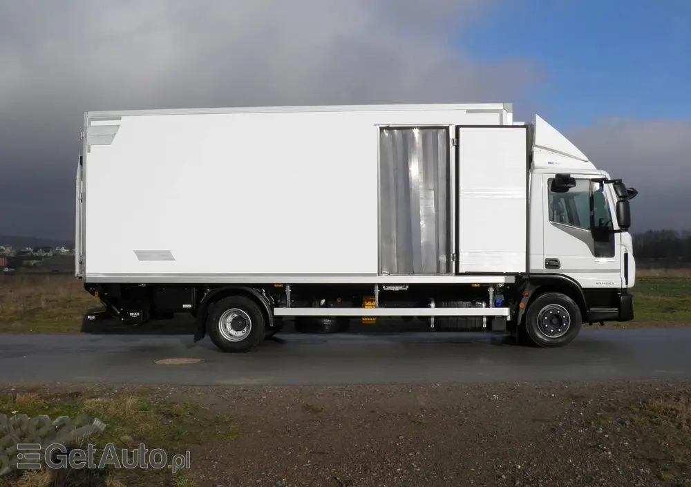 IVECO EUROCARGO 120-190L LIFT EURO6 CHŁODNIA CARRIER XARIOS 600MT 