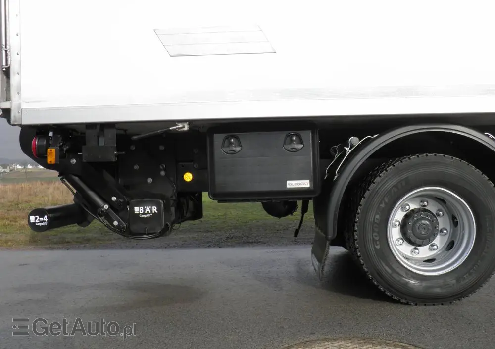IVECO EUROCARGO 120-190L LIFT EURO6 CHŁODNIA CARRIER XARIOS 600MT 