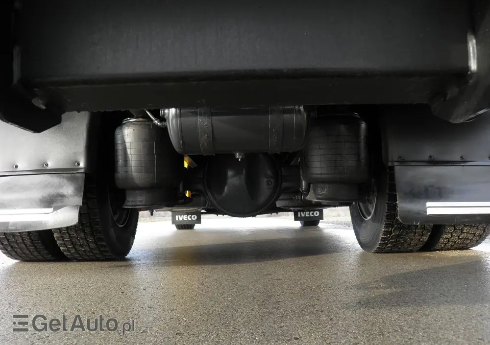 IVECO EUROCARGO 120-190L LIFT EURO6 CHŁODNIA CARRIER XARIOS 600MT 