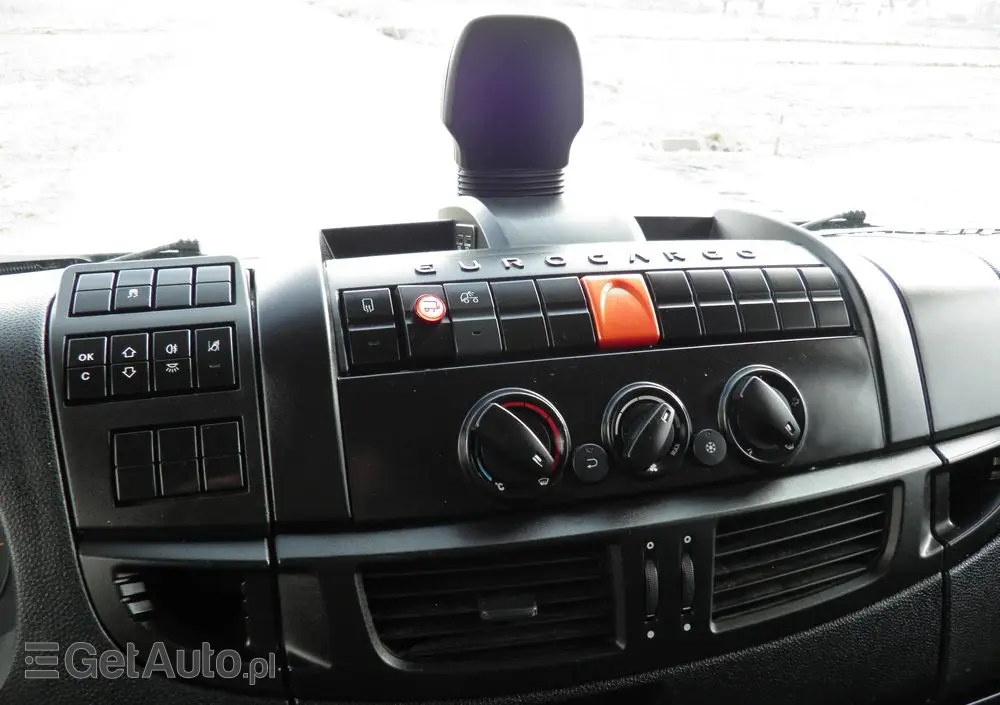 IVECO EUROCARGO 120-190L LIFT EURO6 CHŁODNIA CARRIER XARIOS 600MT 