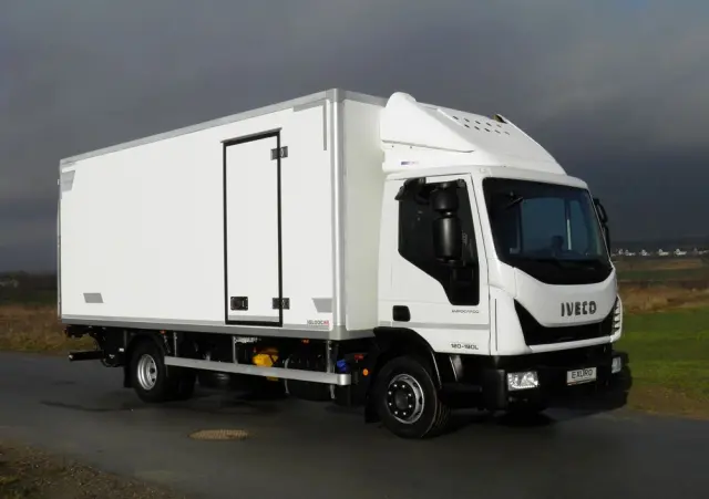 IVECO EUROCARGO 120-190L LIFT EURO6 CHŁODNIA CARRIER XARIOS 600MT 