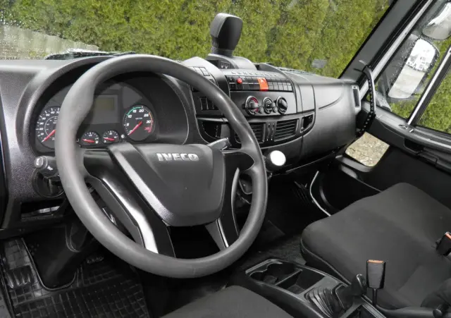 IVECO EUROCARGO 120-190L LIFT EURO6 CHŁODNIA CARRIER XARIOS 600MT 