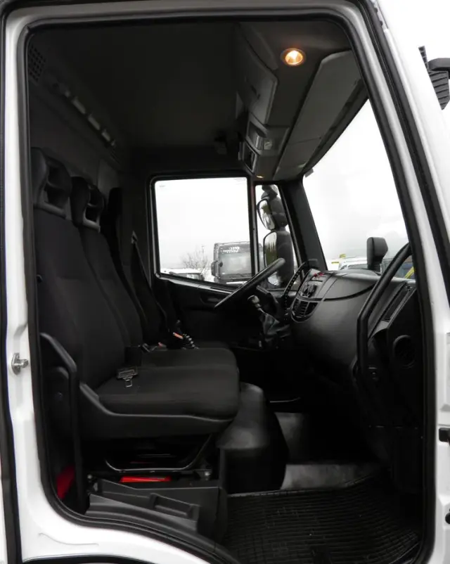 IVECO EUROCARGO 120-190L LIFT EURO6 CHŁODNIA CARRIER XARIOS 600MT 