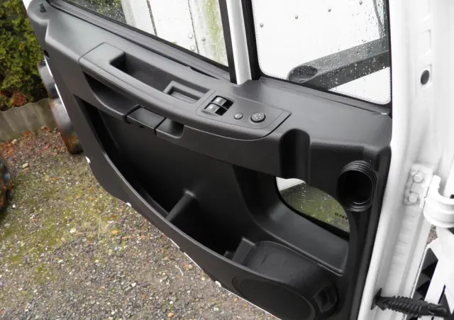 IVECO EUROCARGO 120-190L LIFT EURO6 CHŁODNIA CARRIER XARIOS 600MT 