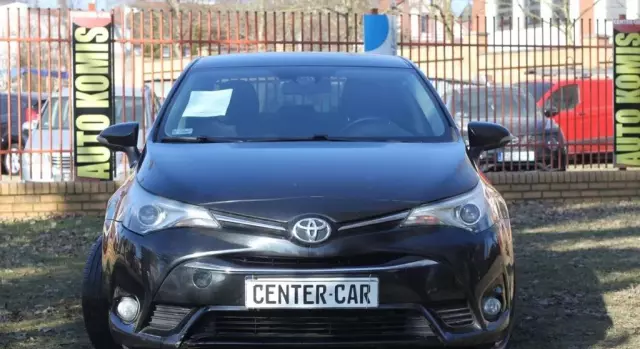 TOYOTA Avensis 