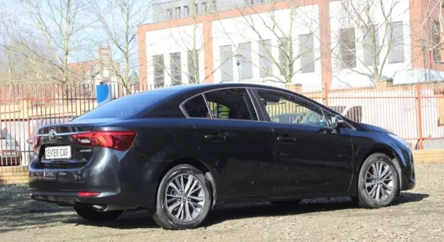 TOYOTA Avensis 