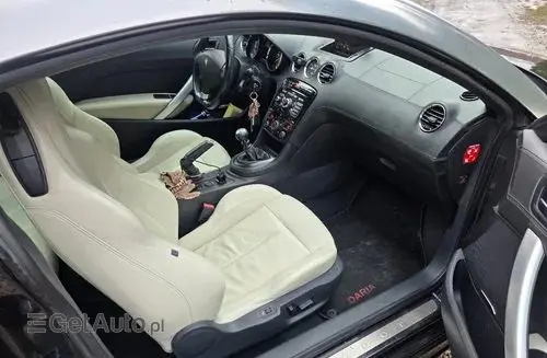PEUGEOT RCZ 