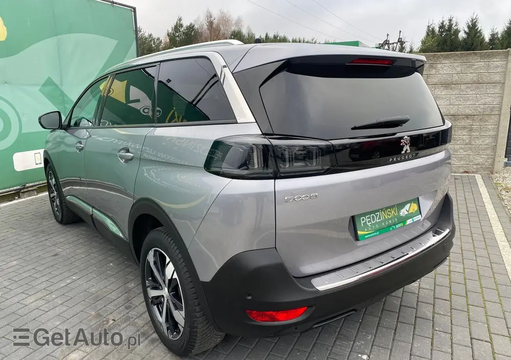 PEUGEOT 5008 PureTech 130 EAT8 Stop & Start Allure Business-Paket