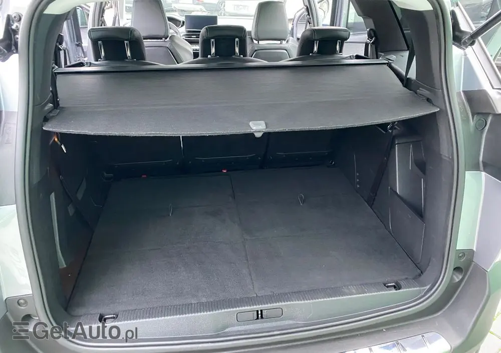 PEUGEOT 5008 PureTech 130 EAT8 Stop & Start Allure Business-Paket