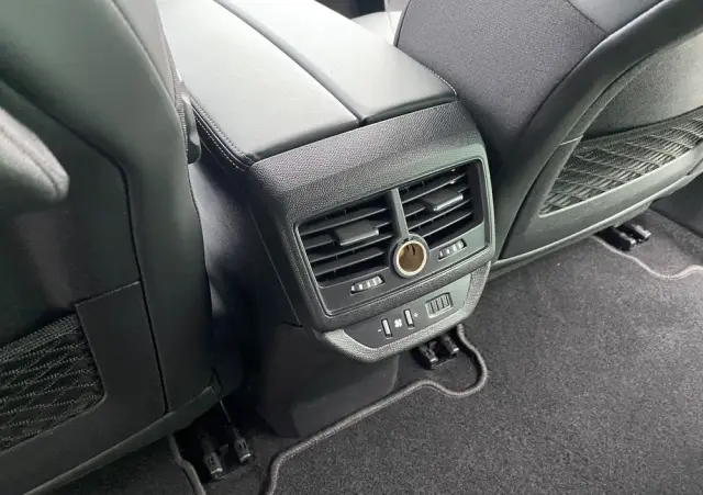 PEUGEOT 5008 PureTech 130 EAT8 Stop & Start Allure Business-Paket