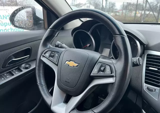 CHEVROLET Cruze 