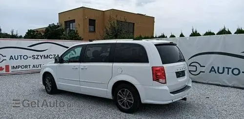 DODGE Caravan 