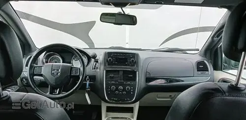 DODGE Caravan 