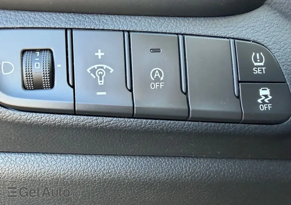 HYUNDAI I30 1.5 DPI Classic +