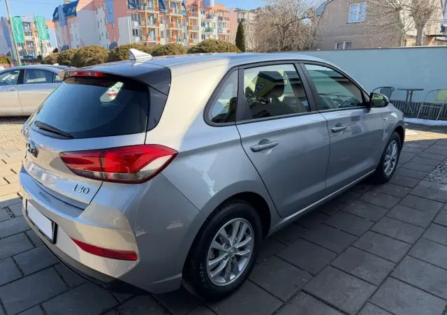 HYUNDAI I30 1.5 DPI Classic +