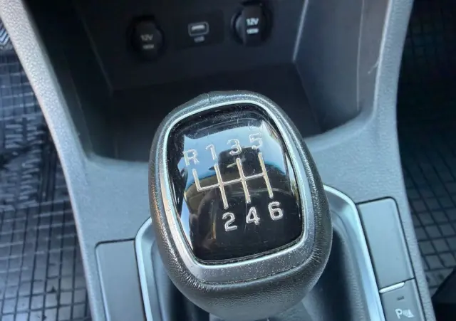 HYUNDAI I30 1.5 DPI Classic +