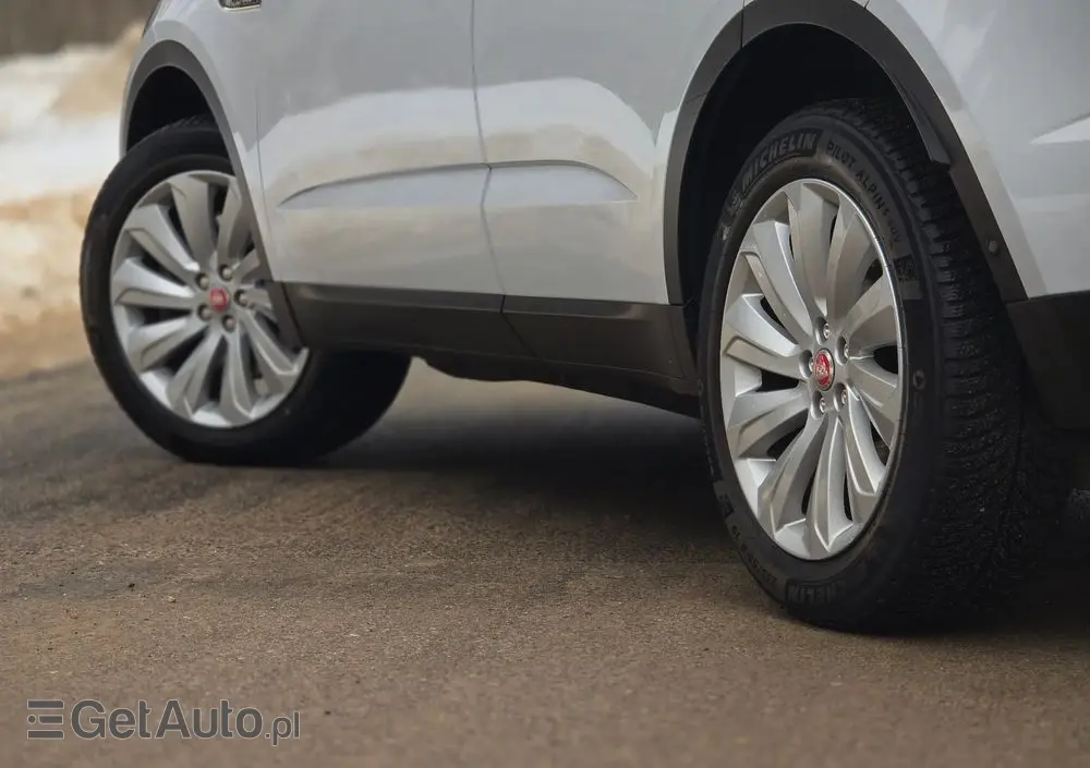 JAGUAR E-Pace P250 AWD R-Dynamic