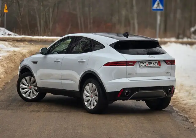 JAGUAR E-Pace P250 AWD R-Dynamic