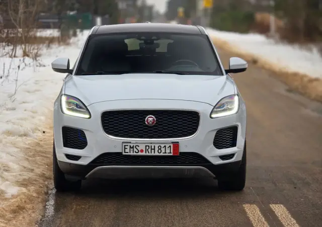 JAGUAR E-Pace P250 AWD R-Dynamic