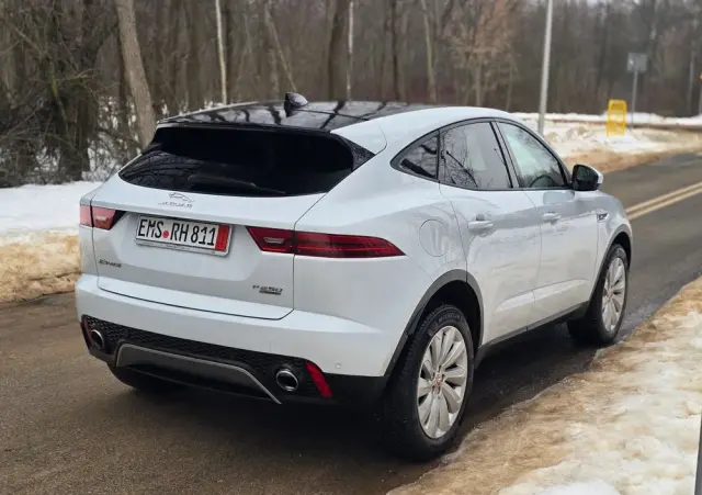 JAGUAR E-Pace P250 AWD R-Dynamic